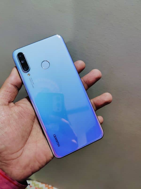 HUAWEI P30 LITE 1