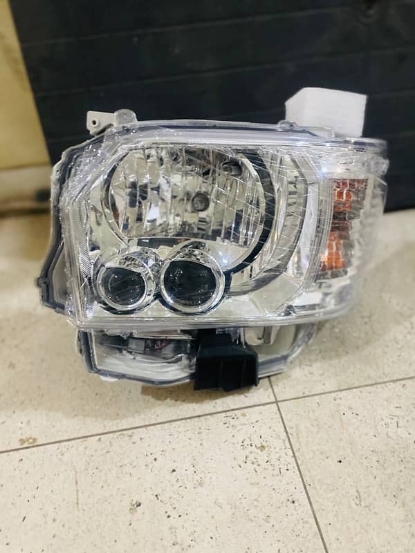 Toyota Hiace LED headlights TRH224 TRH223 TRH228 TRH229 TRH214 TRH219 2