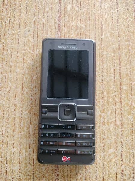 Sony Ericsson k770i brand new phone pta approved 1