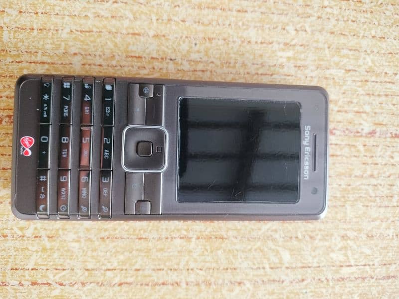 Sony Ericsson k770i brand new phone pta approved 2