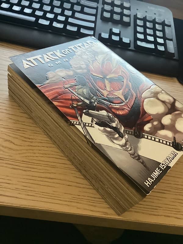 Attack on Titan Omnibus 1 (includes volumes 1, 2, 3) 2