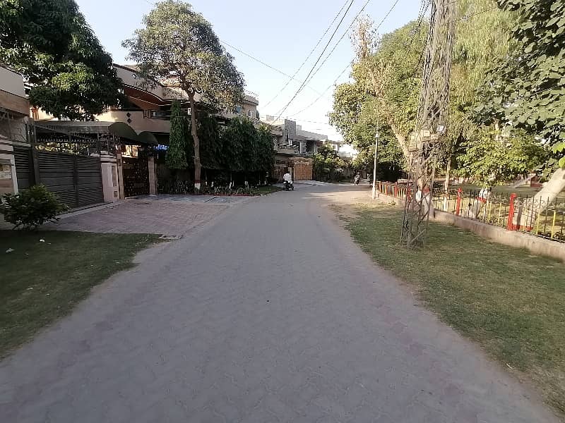 Marghzar Officers Colony 1 Kanal Residential Plot Up For Sale 2