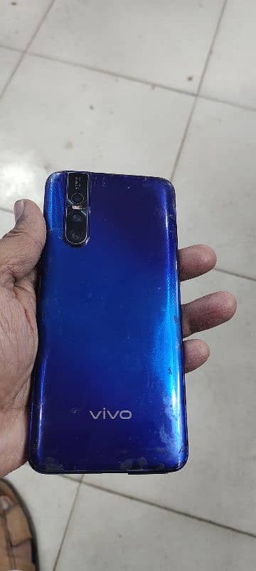 vivo v15 pro. . . 6/128gb. . . official pta approved 1