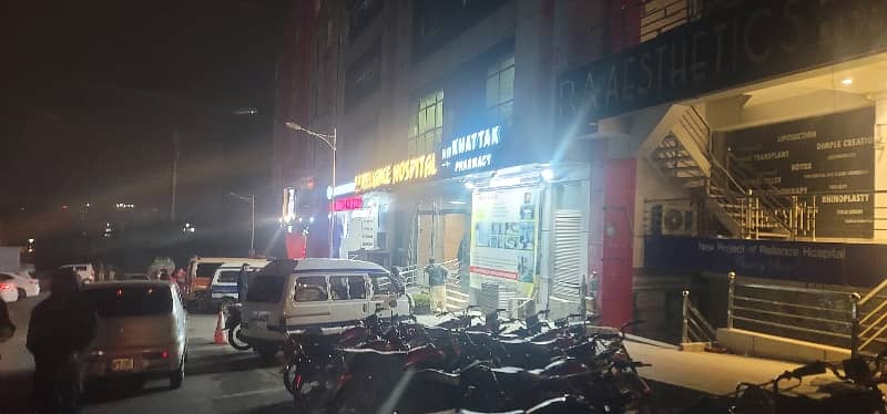 1200 Sqft Ground Floor Shop for Rent Asking 130000/- 3