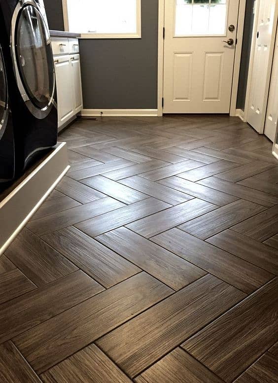 wooden floor, vinyl floor available 03004378236 4