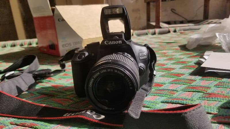 Canon 1300d 18-55mm lens plus 32 GB Card plus Camera Bag 8