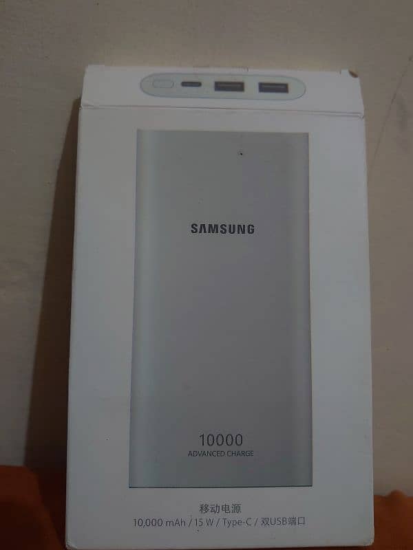 Samsung 10000 mah fast charging power bank. 0