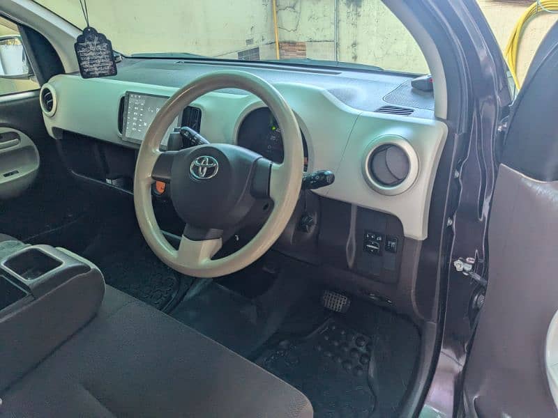 Toyota passo Hana plus 14