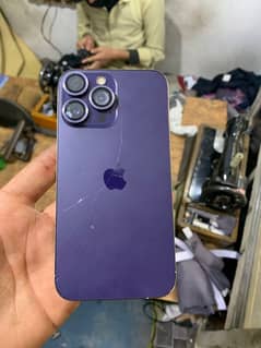 iphone XR convert back Thora SA broken hai