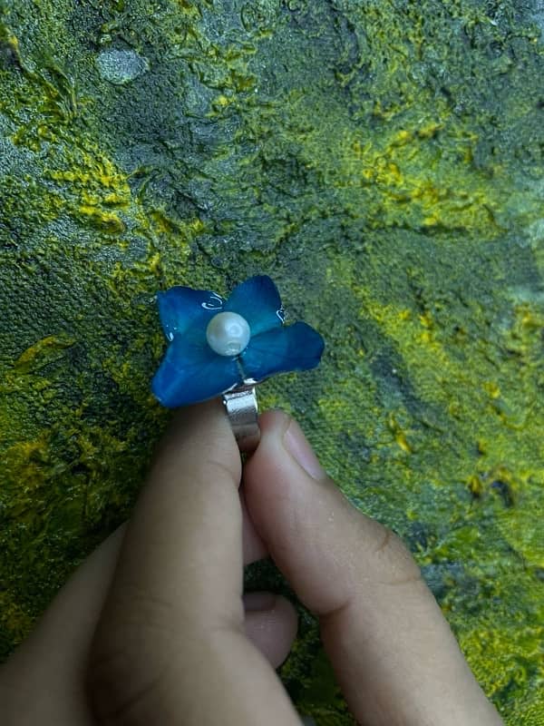 Resin fresh flower rings 1