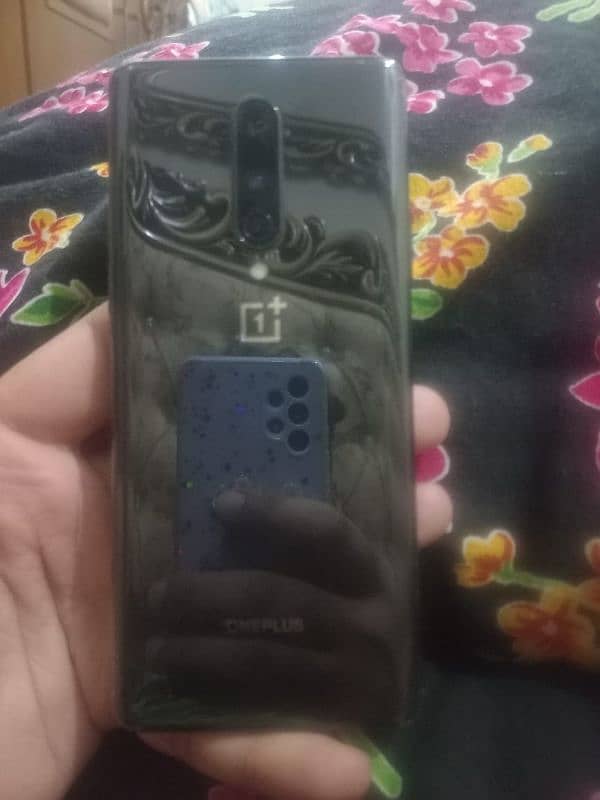 one plus 8 10/10 condition 2