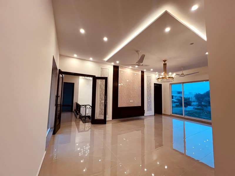 "Stunning 1 Kanal House for Sale Your Dream Home Awaits!" 20