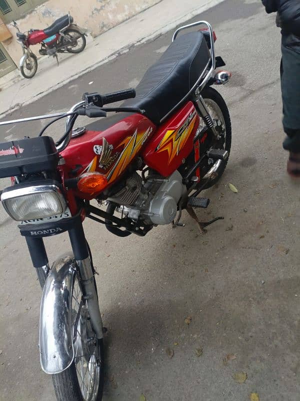 Honda 125 model 2021 good condition 5