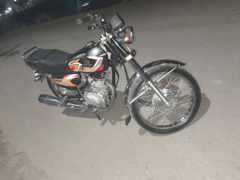 Honda CG 125 (2022) in Black for sale 5