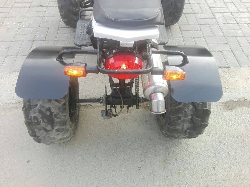 Atv 150cc Very Big Size automatic 1F 1R 70 speed 8 Number All ok 2