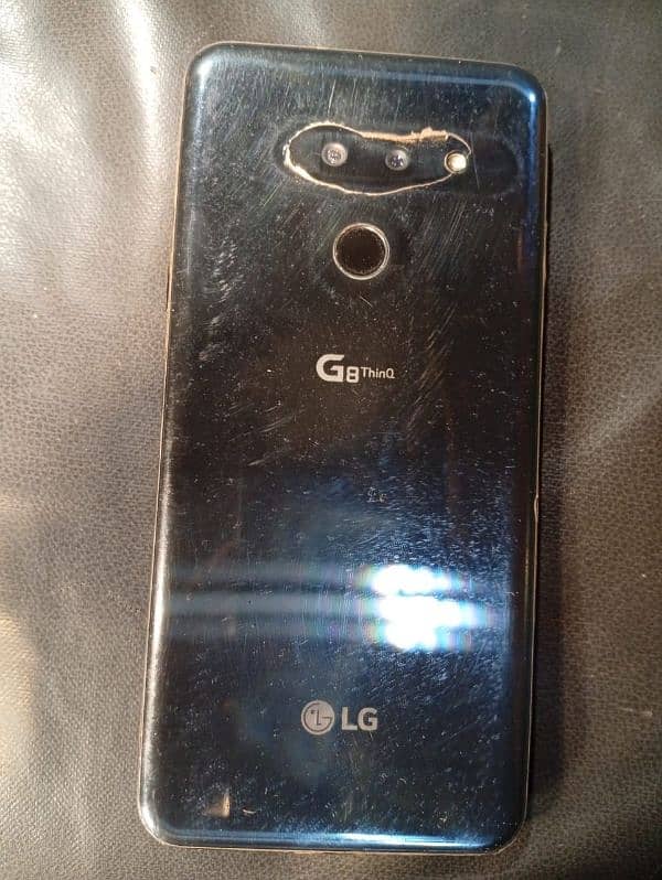 LG g8 thinq 6 128 condition 10-9 4