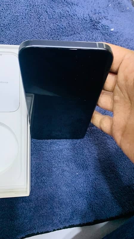 Iphone 15 pro max 256  hk veriant blue  non unlocked with box 0