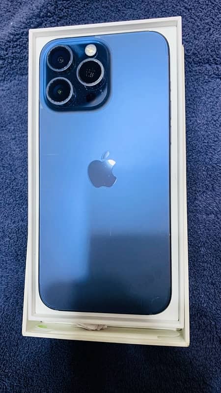 Iphone 15 pro max 256  hk veriant blue  non unlocked with box 3