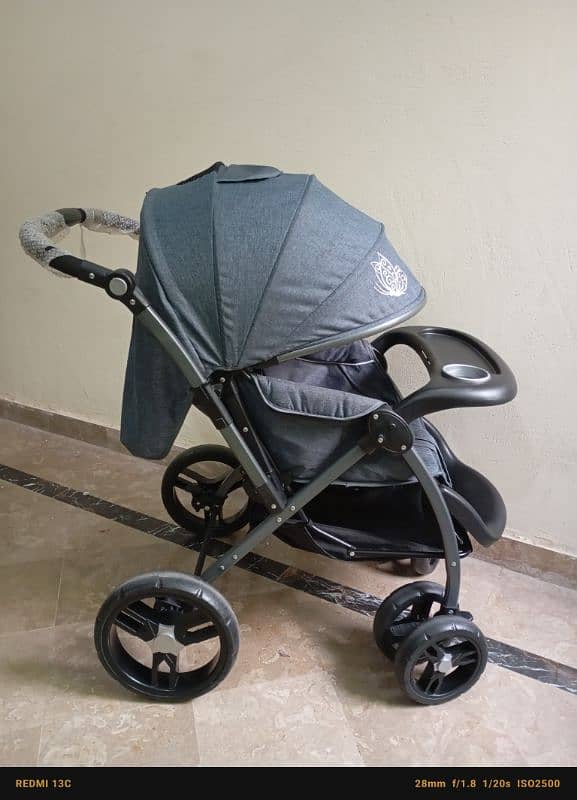 Imported Pram in Large Size available for Sale 2