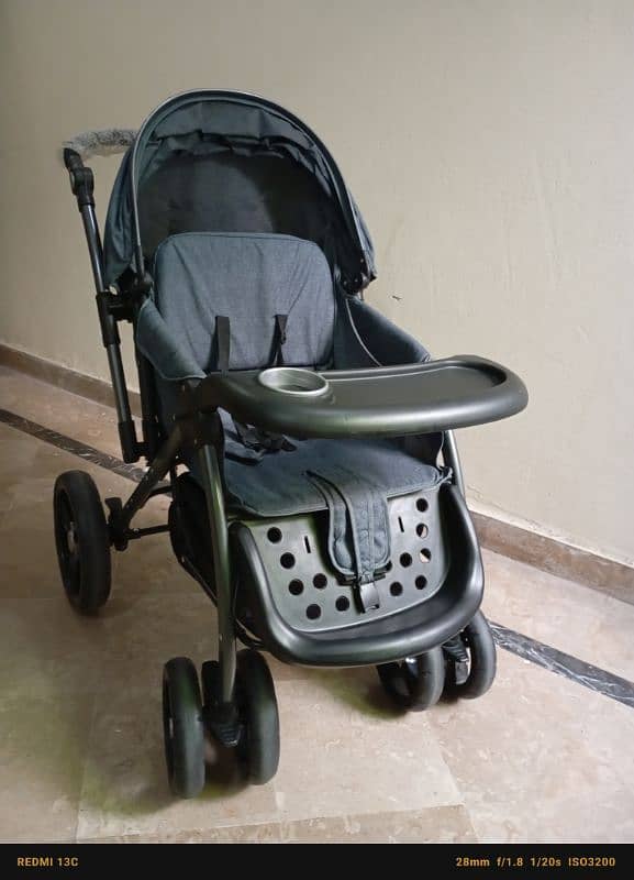 Imported Pram in Large Size available for Sale 4