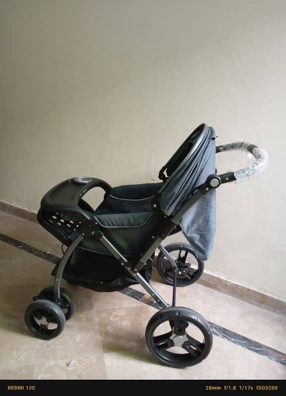 Imported Pram in Large Size available for Sale 6