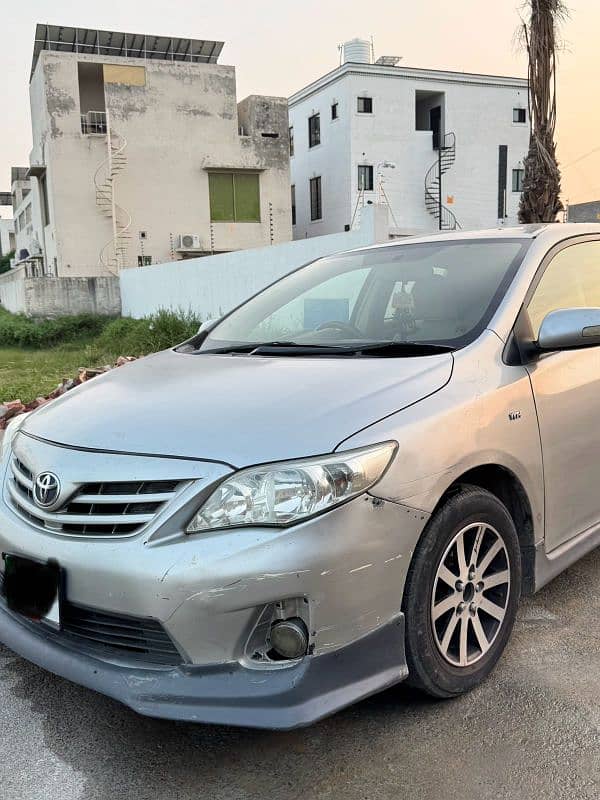 Toyota Corolla GLI 2013 1