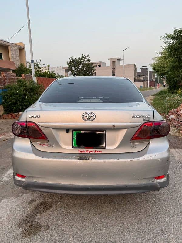 Toyota Corolla GLI 2013 4