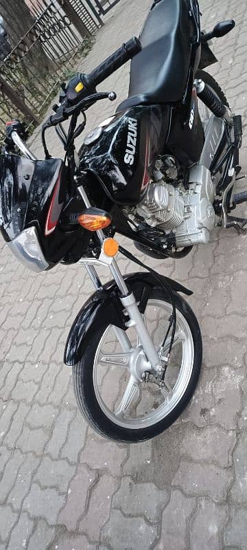 Suzuki GD 100S 2022 mode black color for sale 2