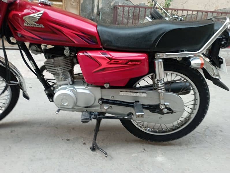 honda 125 2023 5