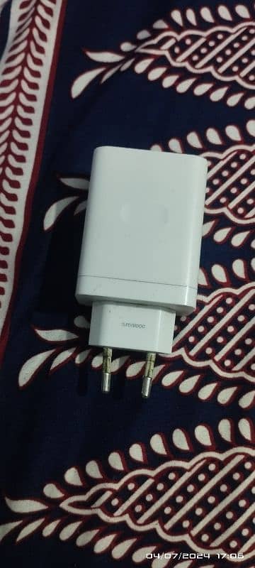 oppo original box wala 33w charger 2