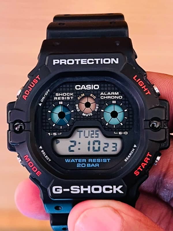 Casio G-Shock DW-5900-1 6