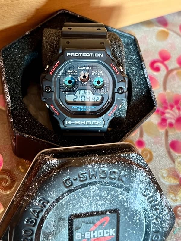 Casio G-Shock DW-5900-1 17