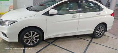 Toyota Altis Grande 1.8 2014 " Automatic "