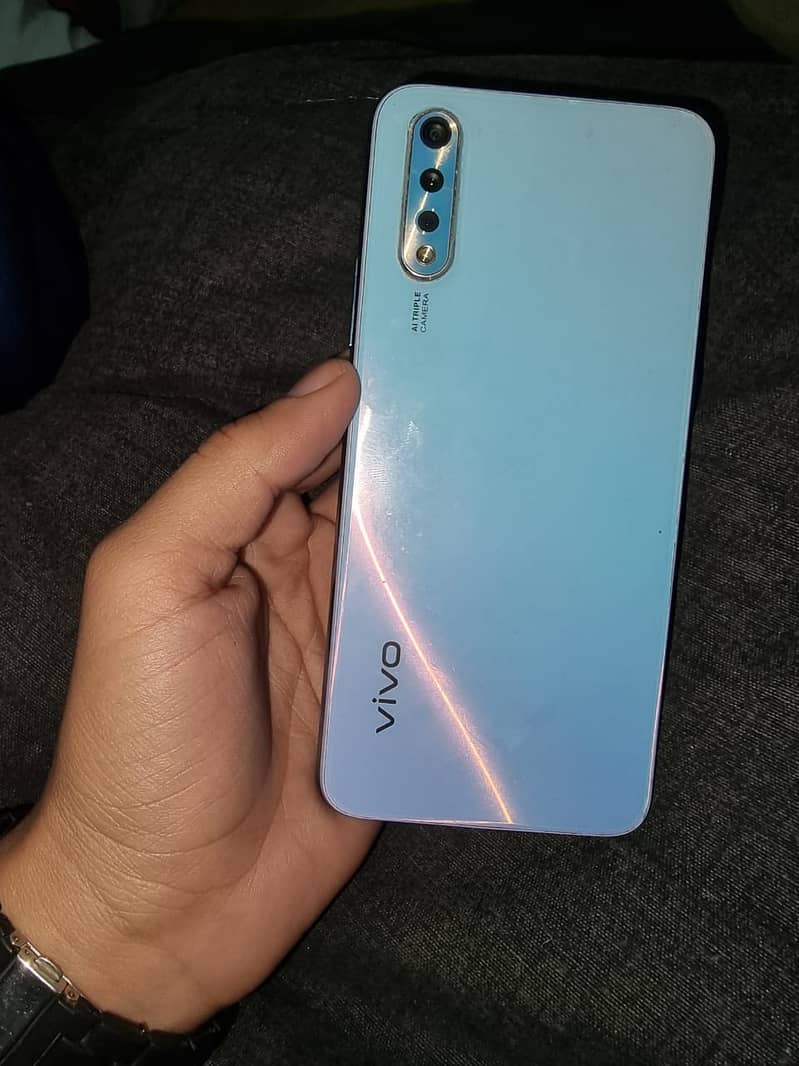 vivo s1 4 128 4