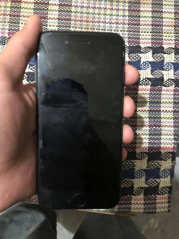 iphone 7    32 for urgent sale 0