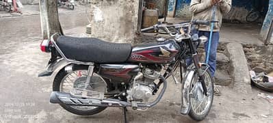 Honda cg 125 (2024) madel hy 9.5/10