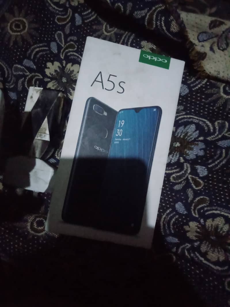 OPPO Oppo a5s 3. . 32ha bilkul okay hai dabba char din sath Hai 0