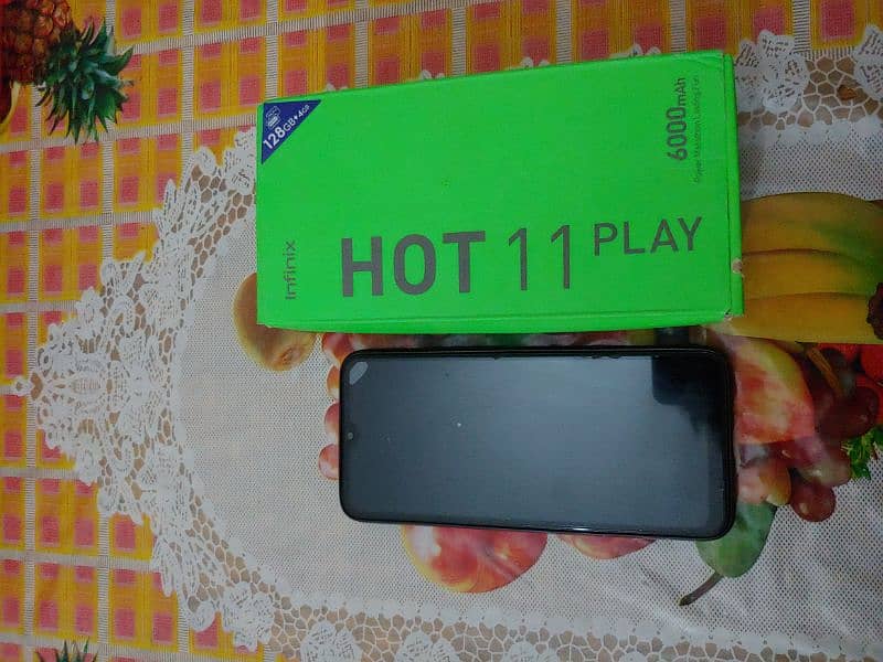 Infinix Hot 11    4/128 8