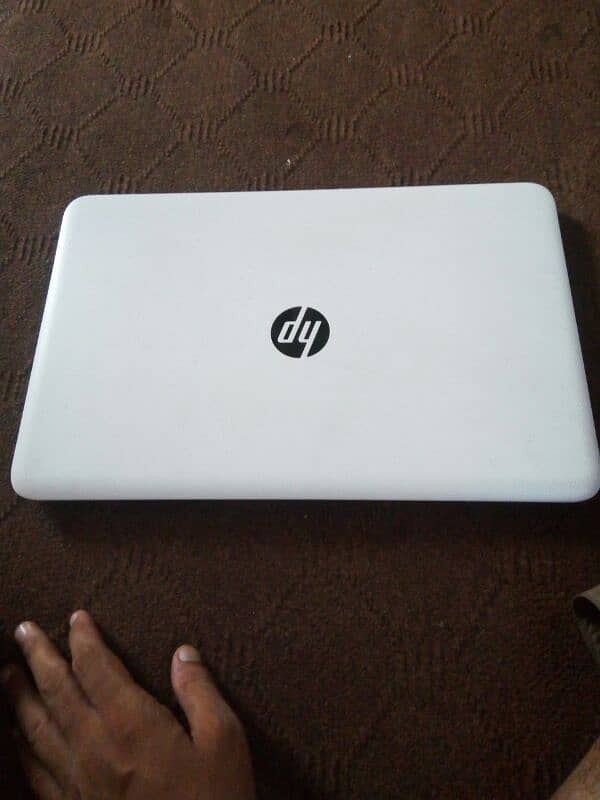 Hp laptop urgent for sale 2