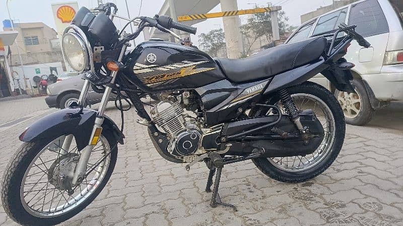 Yamaha YBZ 125cc self start 5 gear sale or exchange 3