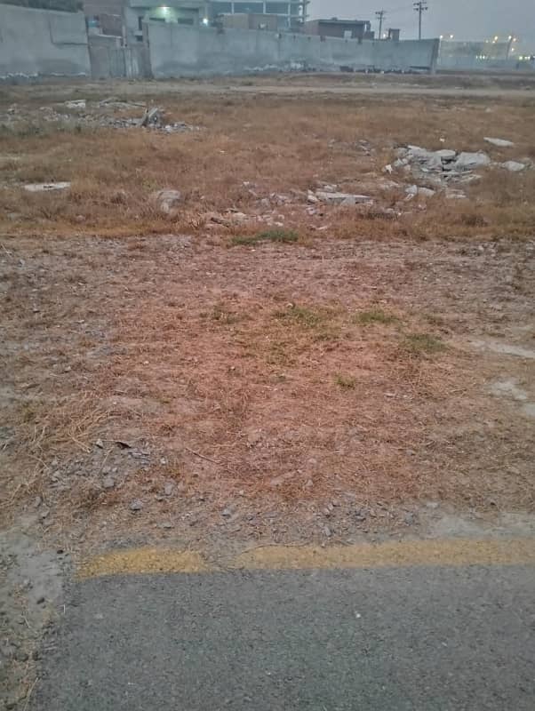 5 Marla plot for sale in Etihad Town 1