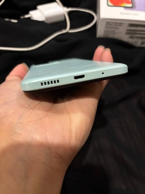 Selling Redmi 12 C 10/10 condition in Mint Green Colour 3