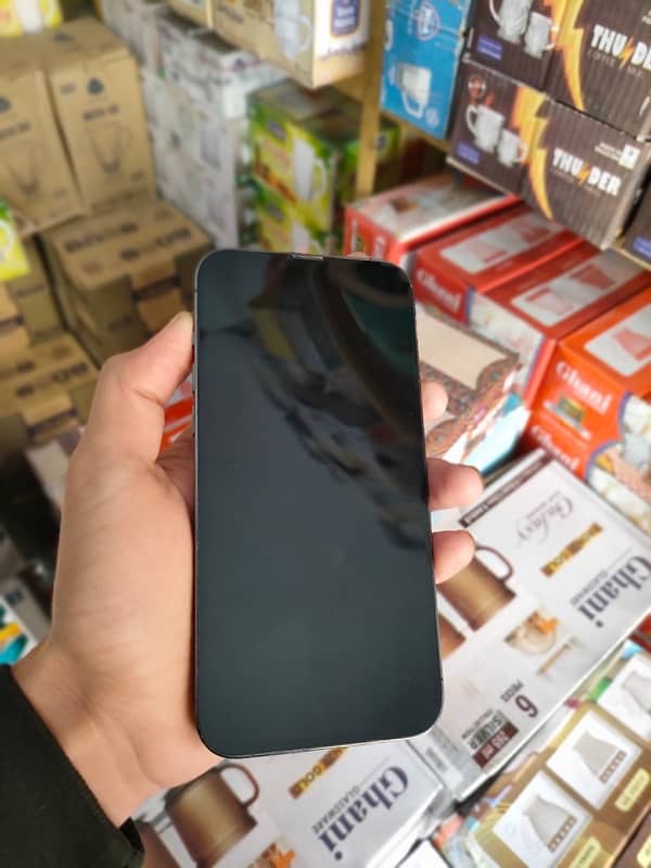 iPhone 13 pro max NON PTA 1