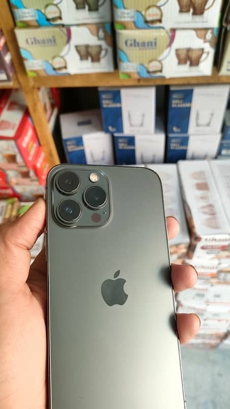 iPhone 13 pro max NON PTA 3