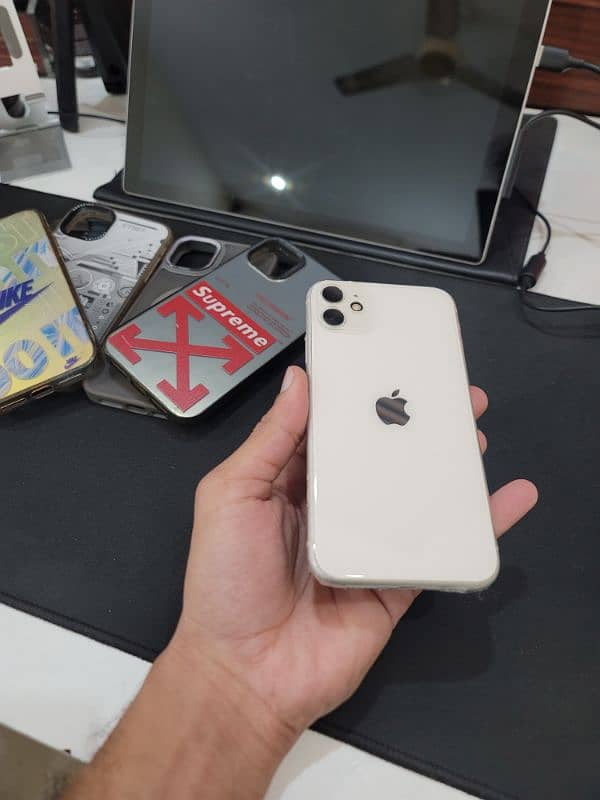 iPhone 11 128gb For Sale 3