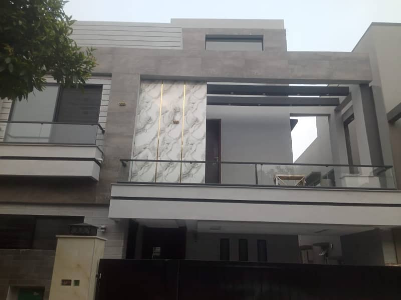 10 MARLA BRAND NEW HOUSE AVAILBLE FOR SALE 1