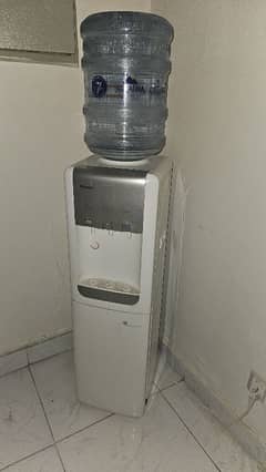 Gree Water Dispenser