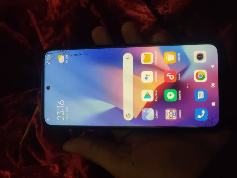 Redmi not 10Front Glass Broke,jeck chnge krwaya hy,fully worked, 6/128 5