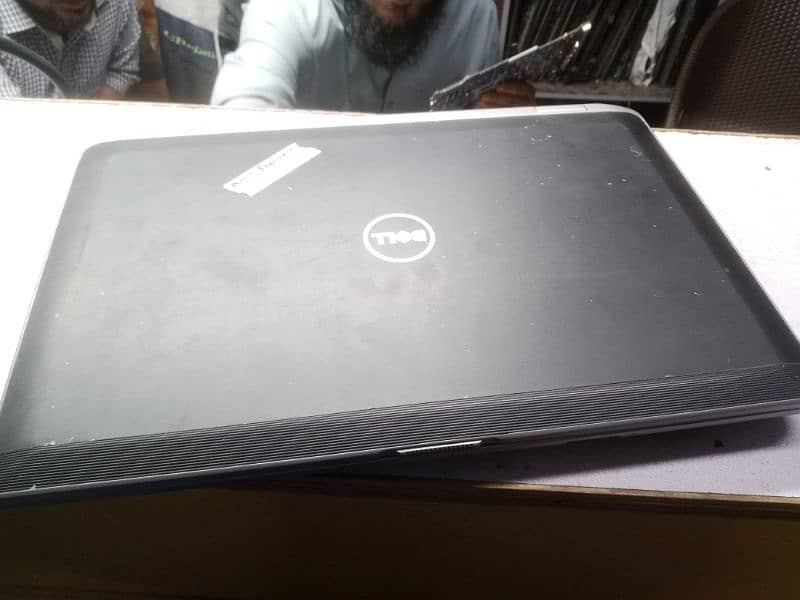 DELL LATITUDE CONDITION GOOD 0