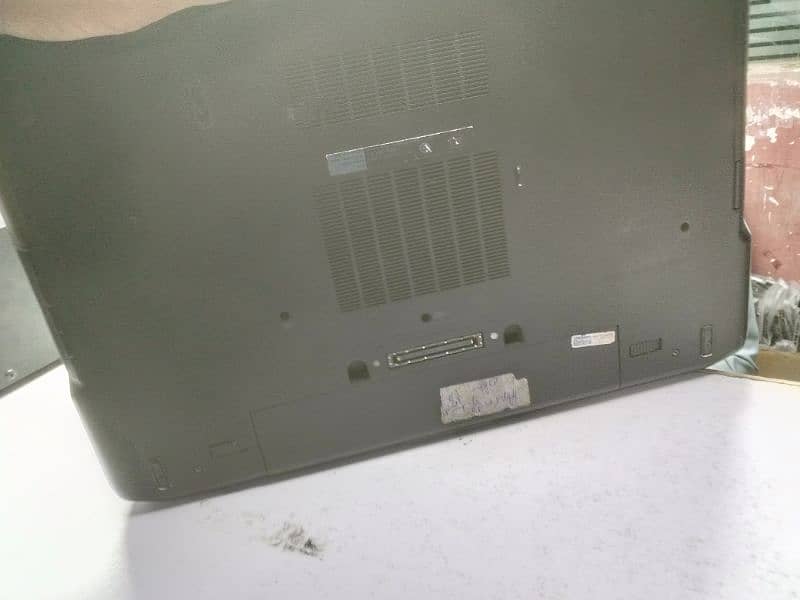 DELL LATITUDE CONDITION GOOD 3